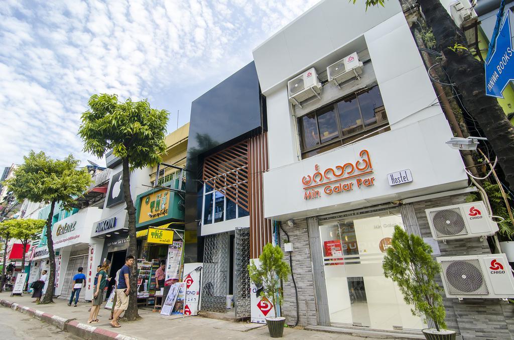 Min Galar Par Hostel Yangon Extérieur photo