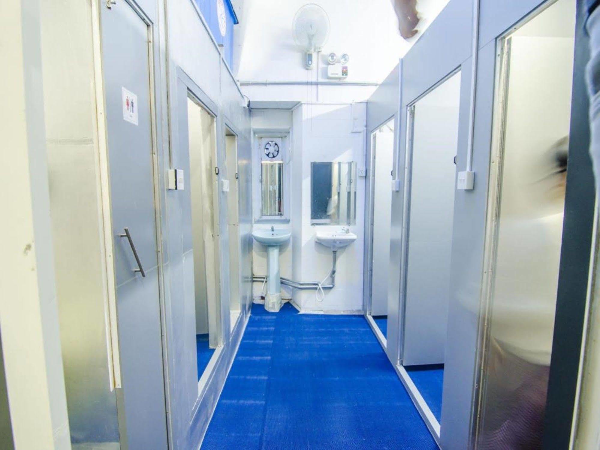 Min Galar Par Hostel Yangon Extérieur photo
